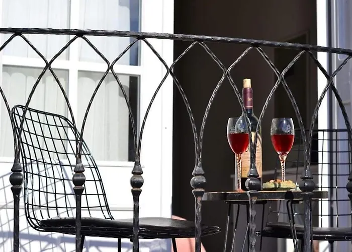 Zarbali Cunda * Ayvalı